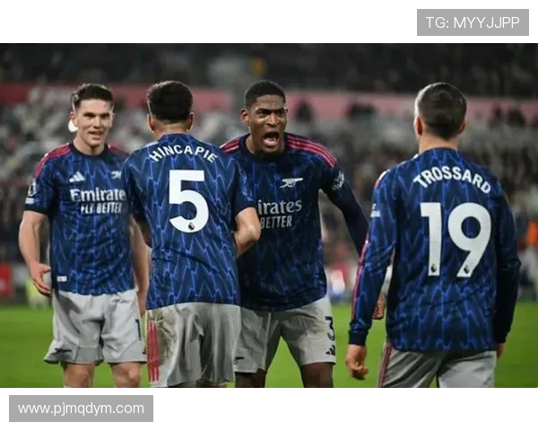 阿森纳强强对话中表现波动明显,当前阶段攻击端稳定性面临考验 阿森纳强强对话中表现波动明显,当前阶段攻击端稳定性面临考验