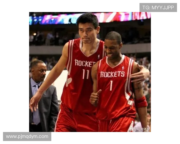 姚明喝咖啡那副认真的样子，像极了刚签下千万合约的小鲜肉呢