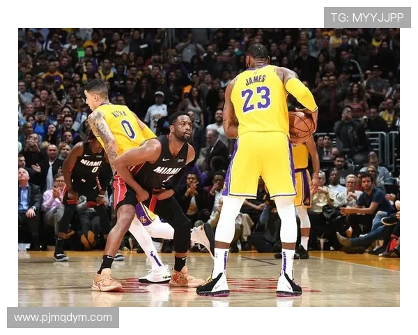 德怀恩·韦德挡拆后攻击效率提升明显，助热火关键时刻拉开比分